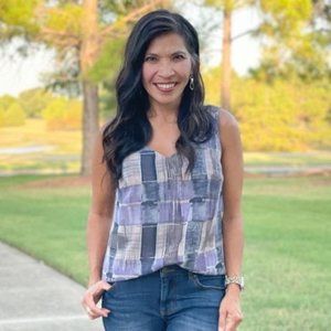 Cabi 4361 Quiz Top Fall 2022 Medium EUC